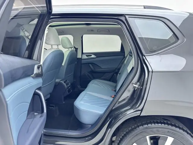 Volkswagen Tuyue 300TSI two-wheel drive Moonlight Edition