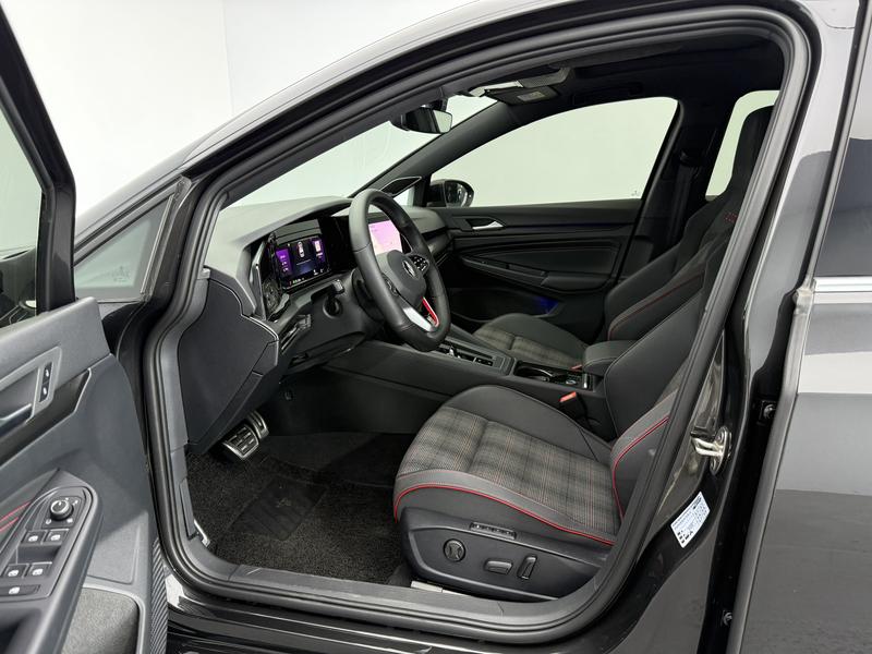 Volkswagen Golf GTI 2021