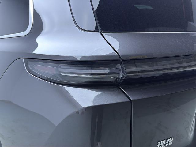 Li Auto Ideal L9 2024