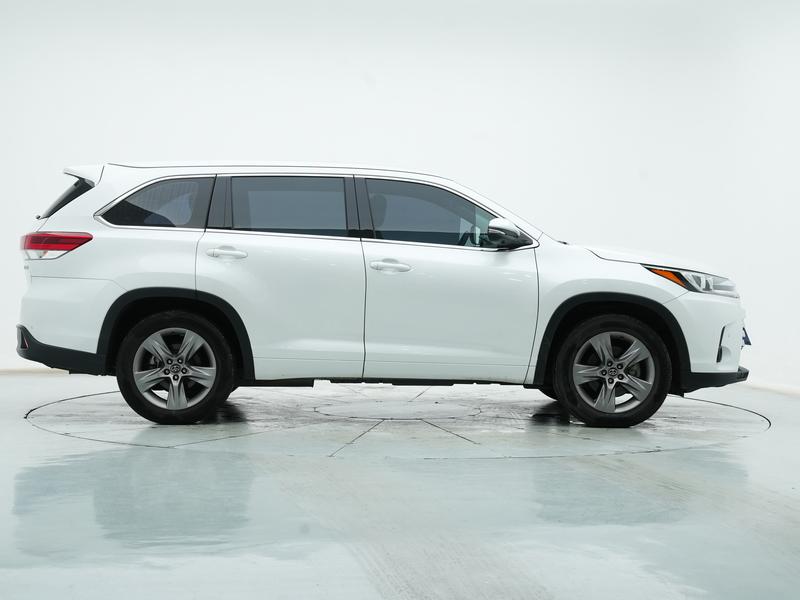 Toyota Highlander 2021