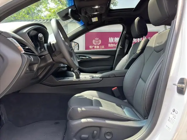 Cadillac Cadillac CT5 28T luxury