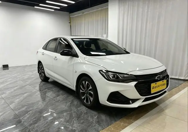 Chevrolet Cruze RS 330T Automatic Fun Version