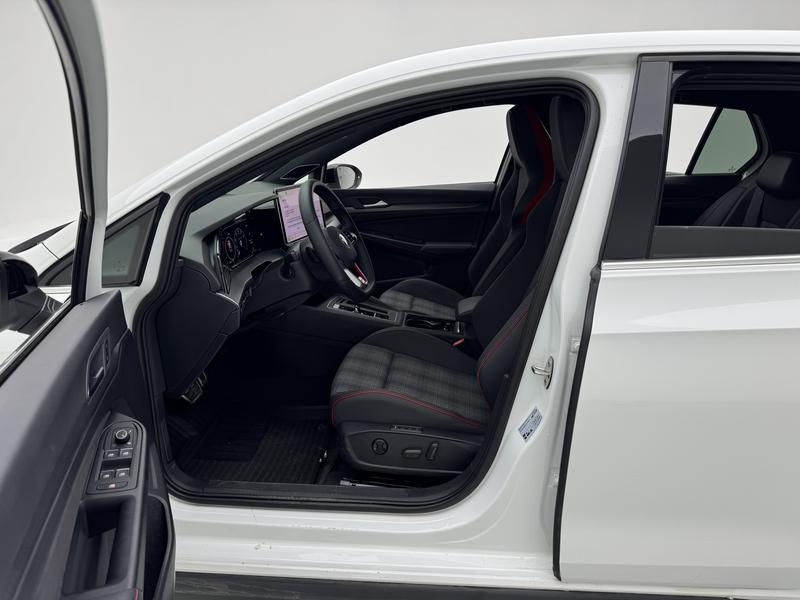 Volkswagen Golf GTI 2025