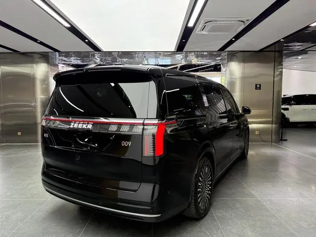 ZEEKR ZEEKR 009 Six-seater executive edition four-wheel drive 108kWh