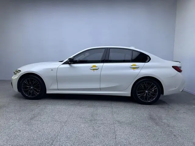 BMW BMW 3 Series Second facelift 325i M sports Yao Ye suit