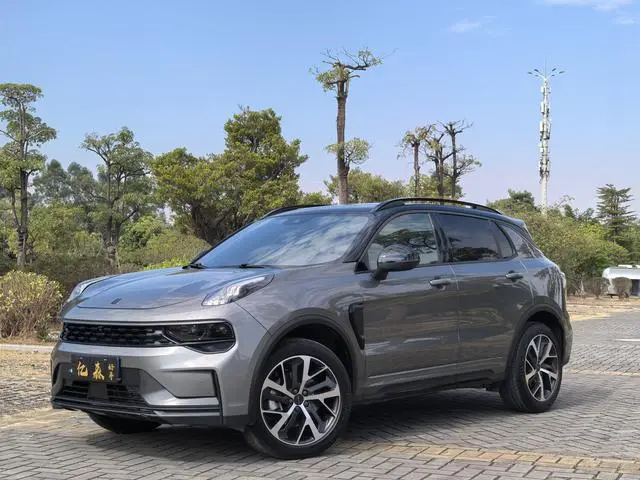 LYNK & CO Lynk 01 2.0TD four-wheel drive Halo