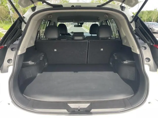 Nissan Qijun Honor 2.0L two-wheel drive genuine version