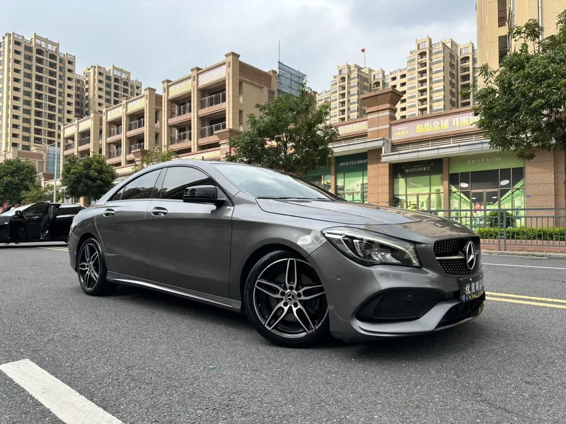 Mercedes-Benz Mercedes-Benz CLA CLA 220 4MATIC
