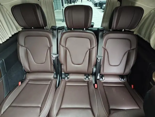 Mercedes-Benz Mercedes-Benz V-class V 260 L Long wheelbase Deluxe Edition