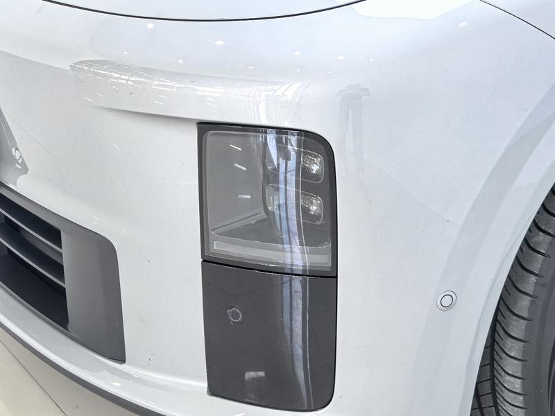 Li Auto Ideal i6 2025