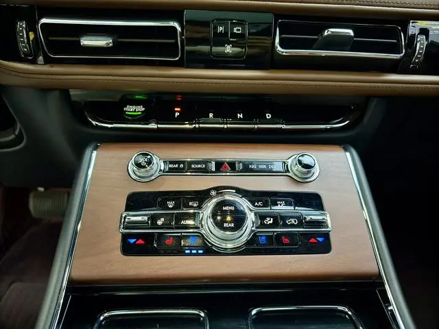 Lincoln Flying home 3.0T V6 four-wheel drive Executive Edition