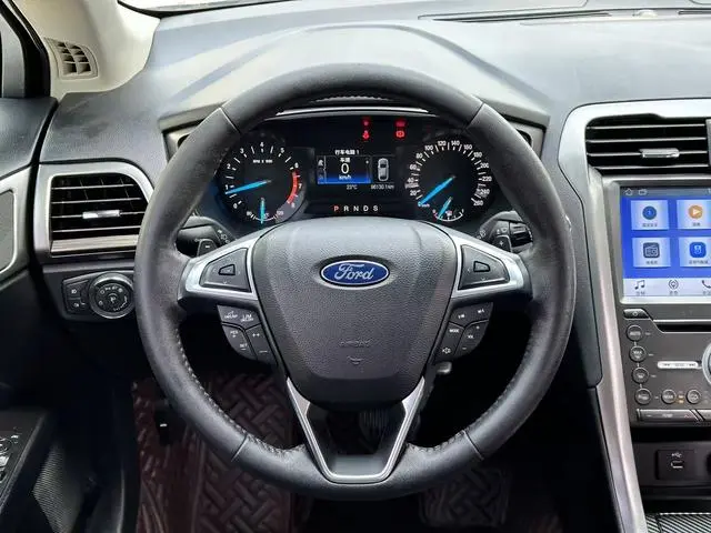 Ford Mondeo EcoBoost 200 intelligent control Fashion type country V