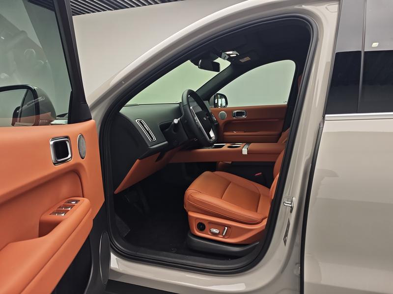 Li Auto Ideal L6 2024