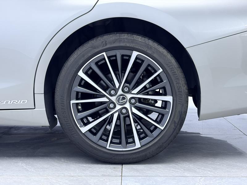 Lexus Lexus ES 2021