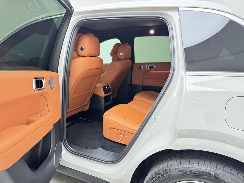 Li Auto Ideal L6 2024
