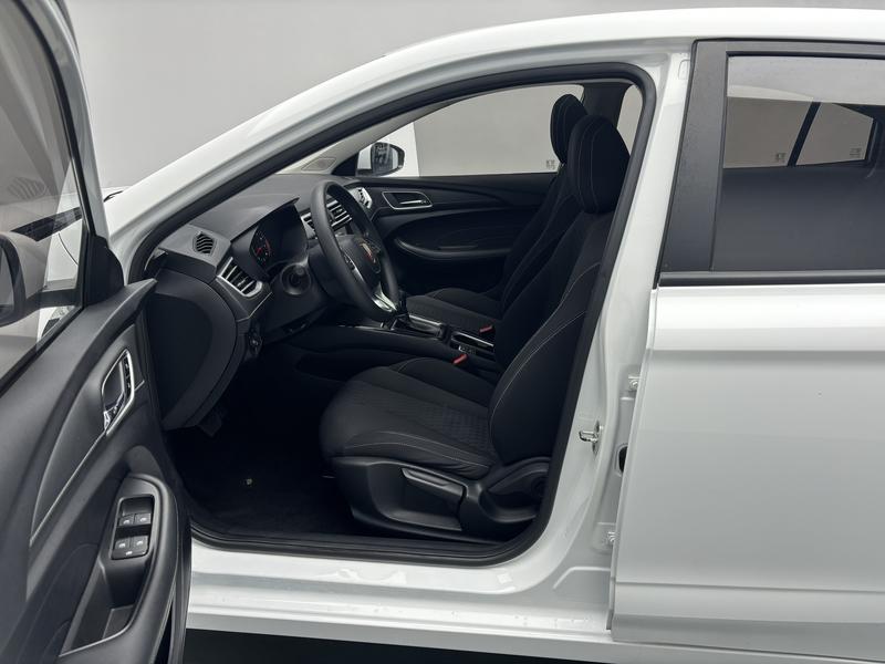Roewe Roewe i5 2020