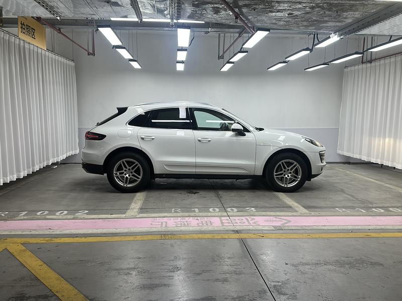 Porsche Macan 2016