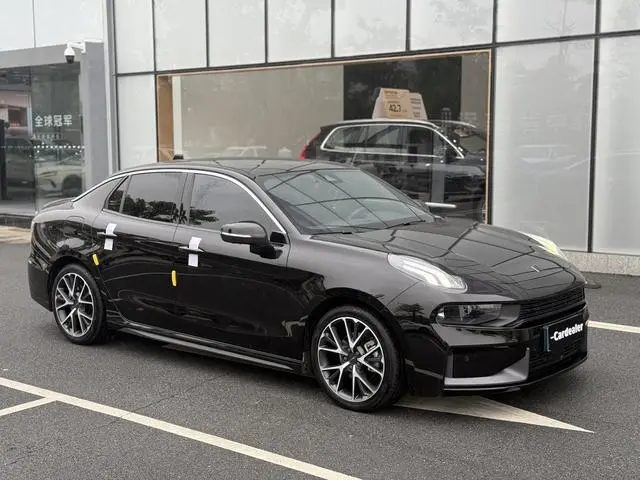 LYNK & CO Lynk 03 1.5TD DCT Champion Edition