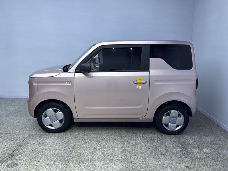 Geely Galaxy panda 2023