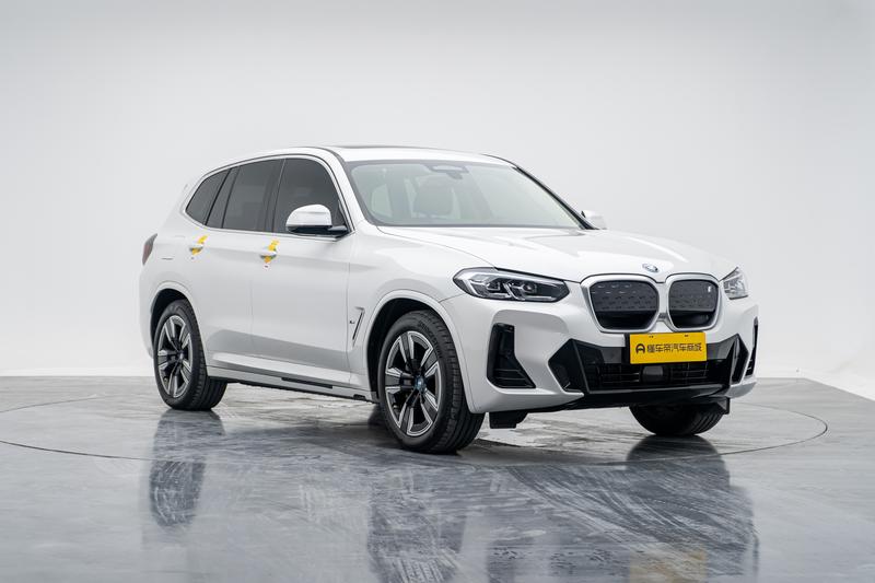 BMW BMW iX3 2024