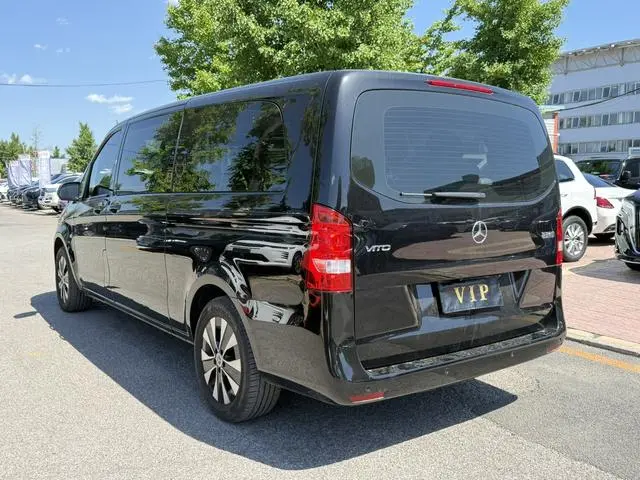 Mercedes-Benz Vito 2.0T Business Edition 7 Seats