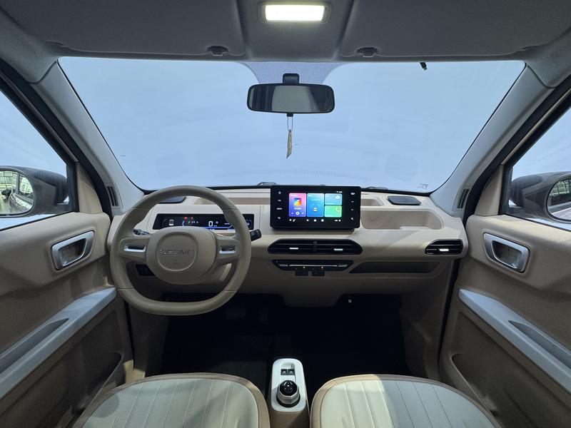 Geely Galaxy panda 2023