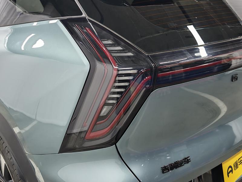 Geely Boyue L 2025