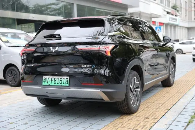 Wuling Wuling Xingguang S PHEV 130km flagship type