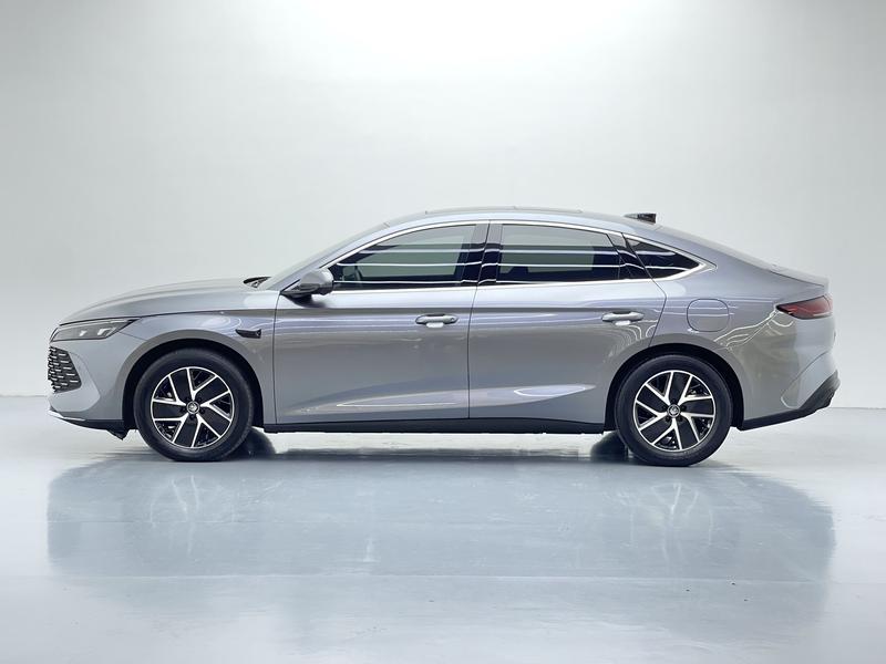 BYD Qin L DM 2025