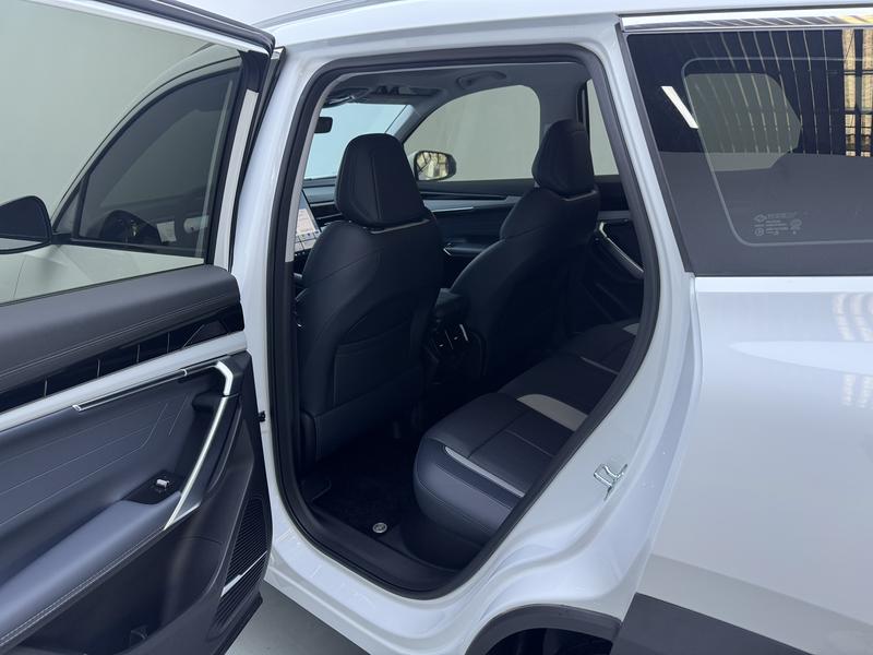 Geely Boyue L 2024