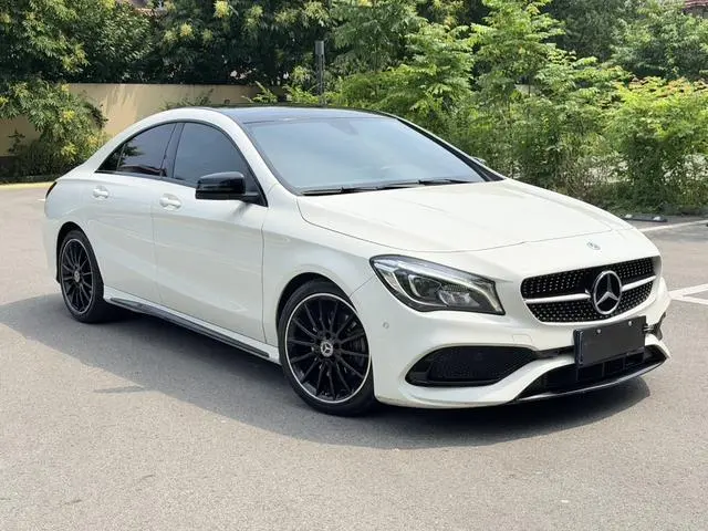 Mercedes-Benz Mercedes-Benz CLA CLA 220 4MATIC