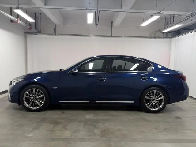 Infiniti Infiniti Q50L 2.0T Premium Version Country V