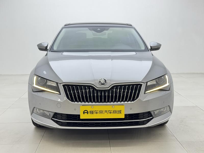 Skoda Superb 2016