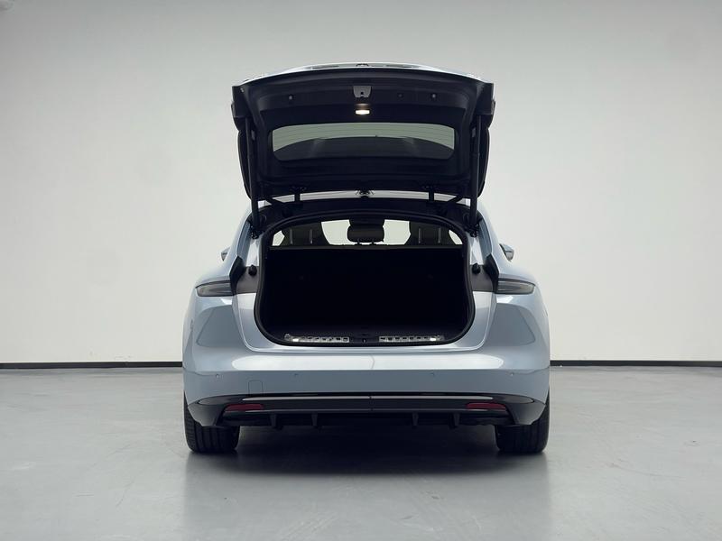 NIO NIO ET5 Touring 2025