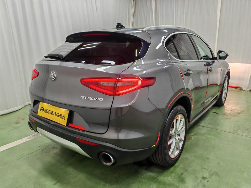 Alfa Romeo Stelvio Stelvio 2017