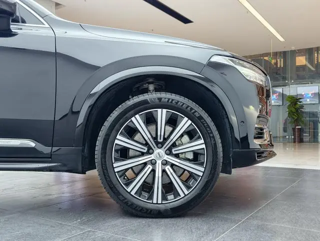 Volvo Volvo XC90 PHEV E-drive hybrid T8 Zhizun Deluxe Edition 7 Seats