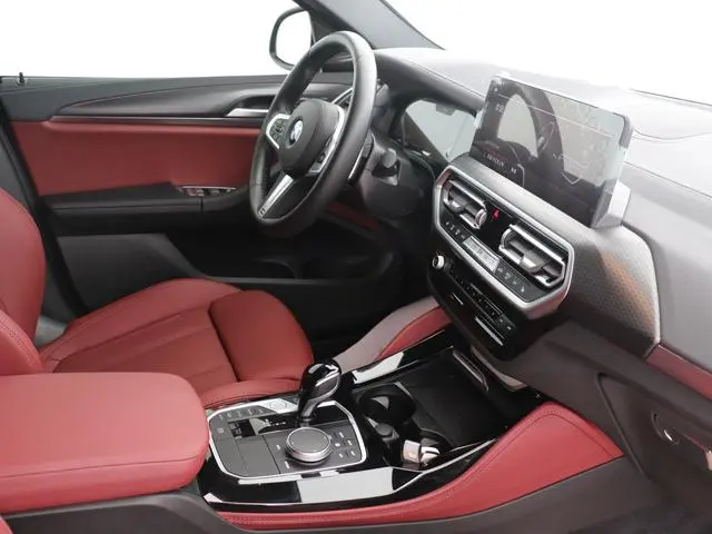 BMW BMW X4 Facelift xDrive 30i M sports Yao Ye Suit