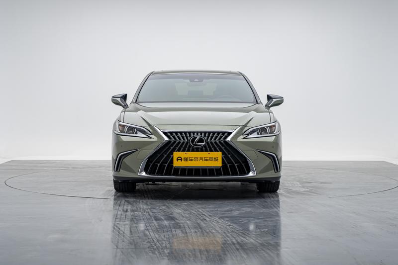 Lexus Lexus ES 2021