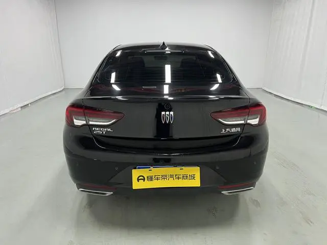 Buick Regal 25T Premium Edition