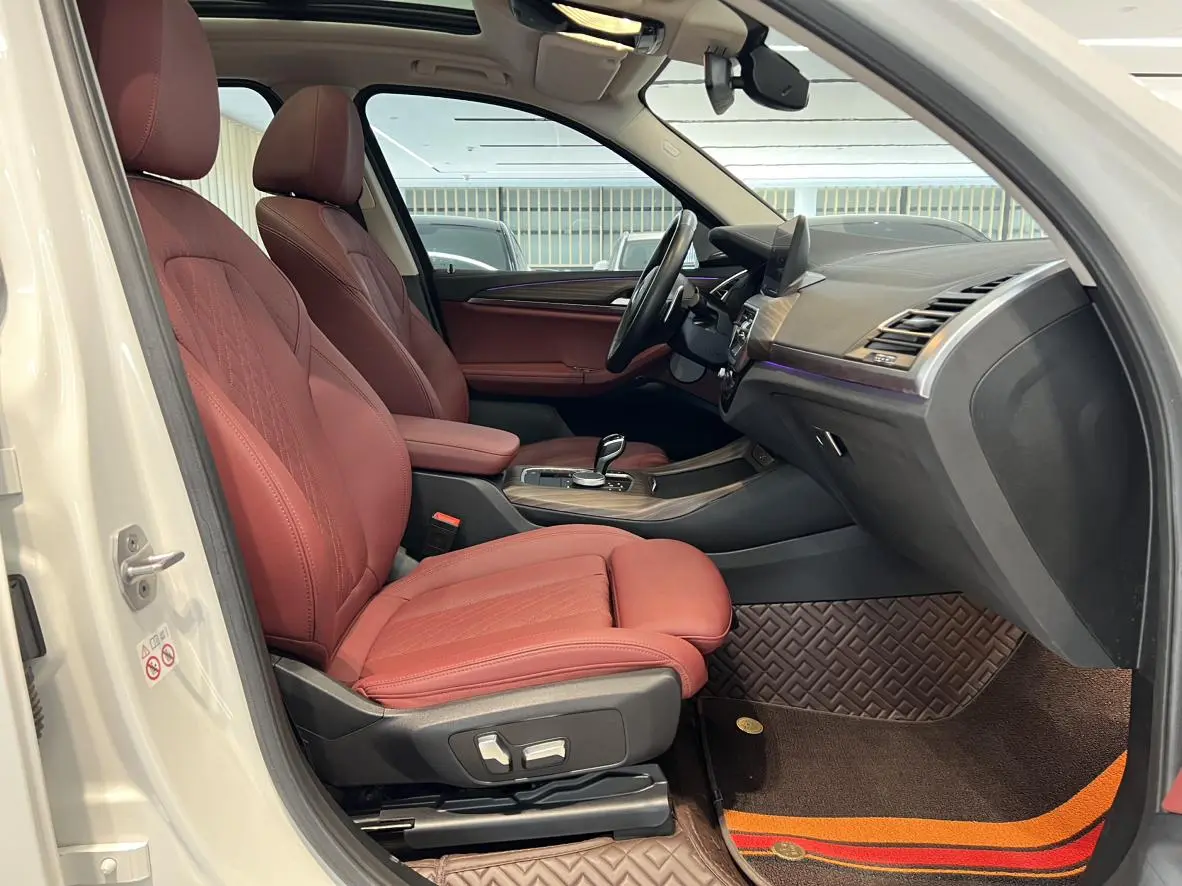 BMW BMW X3 The second facelift xDrive30i leading M Yao Ye suit