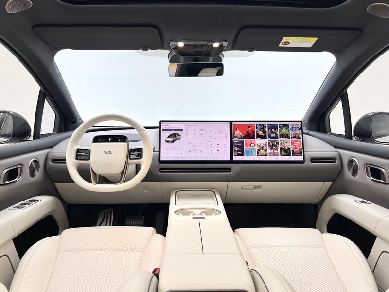 Li Auto Ideal i6 2025