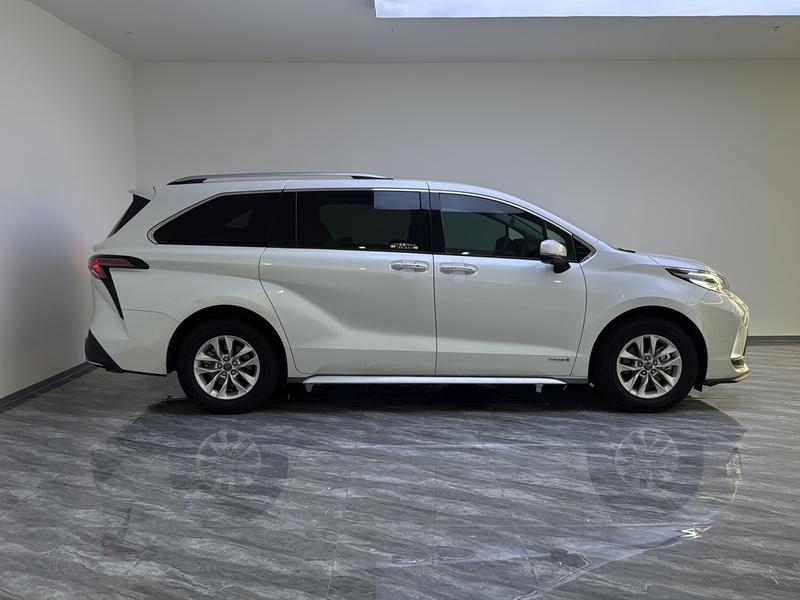 Toyota Gravia 2023