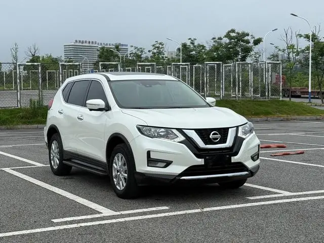 Nissan Qijun 2.0 L XL ITS 3rows CVT 2WD Zhilian seven-seater comfort edition