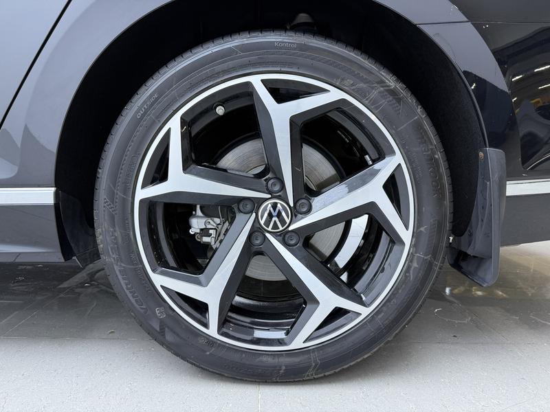 Volkswagen Magotan 2024