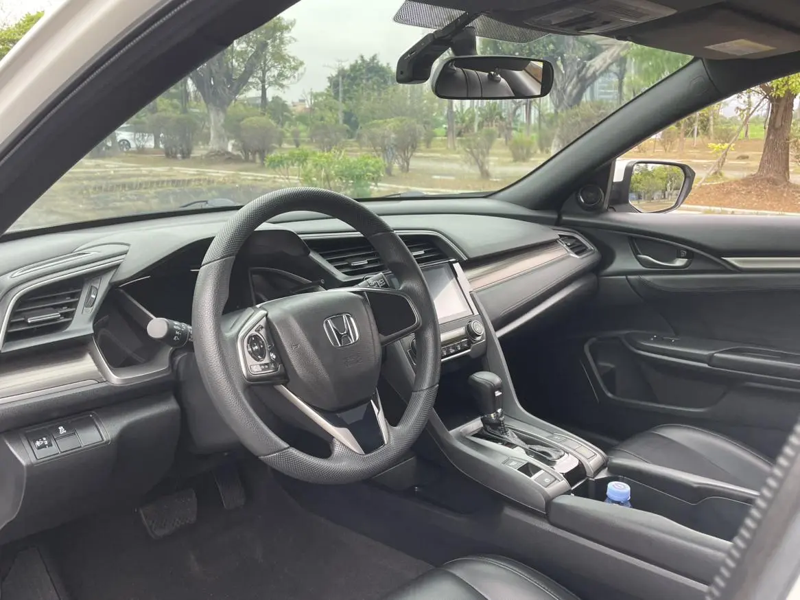 Honda Civic HATCHBACK 220TURBO CVT cutting-edge control