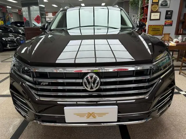 Volkswagen Touareg 2.0 TSI Ruiyi Edition Country VI