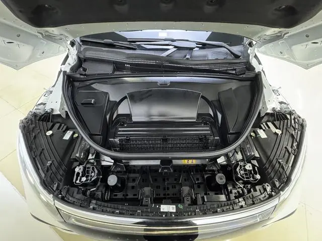 Mercedes-Benz Mercedes-Benz EQS SUV EQS 450+