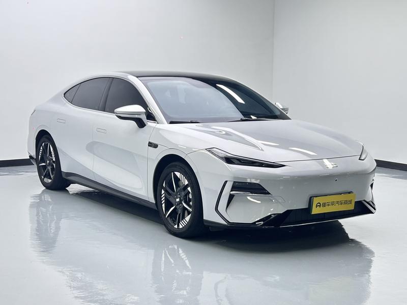 Geely Galaxy Galaxy E8 2024
