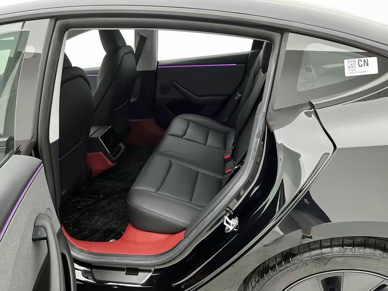 Tesla Model 3 2025
