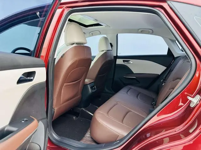 Chevrolet Cruze 1.5L dual clutch WOW Benefit edition